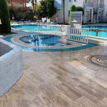 Popular 1 Bed Apart In With Many On Site Amenities Facilities Appartement Sidé