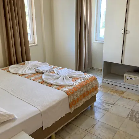 Popular 1 Bed Apart In With Many On Site Amenities Facilities